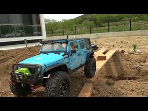 Axial® SCX10™ III Jeep® CJ-7 ll Traxas TRX4 JK ll Off-road adventures at home