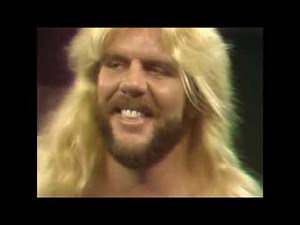 Scott Hall vs Michael Hayes AWA Nov 19,1985