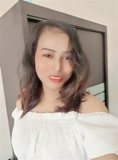 phet kim ❤️ (@111.llove)’s videos with 走不进你心里 (DJ版) - 六哲