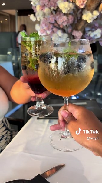 Mall of Africa Dining: Experience Kream Restaurant