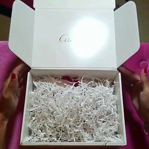 1M views · 1.4K reactions | Cartier unboxing  By: @billionwomanofficial | MetDaan Fashion | Facebook