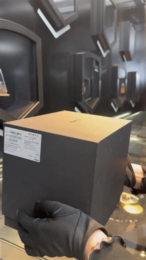 Defines your digital presence. Vertu offers ultimate security and bespoke services, perfectly aligned with your esteemed reputation. 💰 Get your exclusive discount code: PRHANNAH More information, please click vertu.com/dcfl #vertu #DigitalPresence #UltimateSecurity #BespokeServices #EsteemedReputation