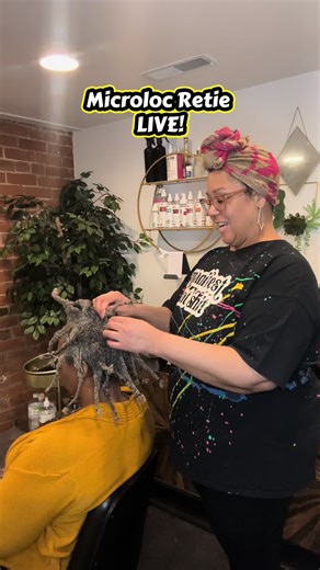 Come over! Let’s talk about Micro Loc Extensions. Get advice here and. Ask questions about Microlocs and microloc extensions. Loc in with me! #microlocs #microlocextensions #microlocsjourney not #sisterlocksinstallation #sisterlocks