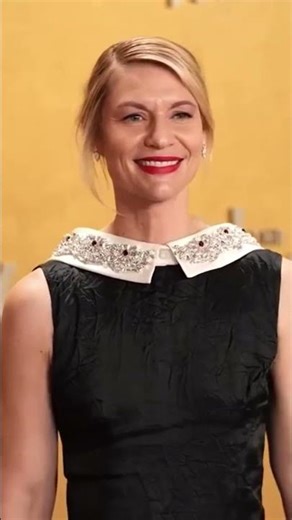 DoCaren Strikes Pose for the Cameras| actress singer Dove Cameron attending Actors Guild (SAG) Award