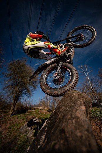 TRRS Gold. Full control 🔥 Ready to ride your own line? 👉 Check out the bikes & gear at Alpha Motors – fuel your flow. #alphamotors #trrs #trrsgold #flowline #trial