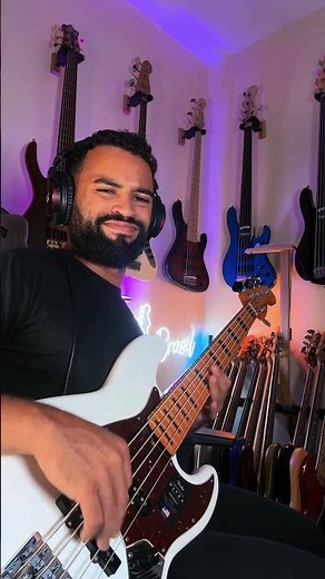 Fender American Ultra Jazz Bass V 5-string by Baixo Brasil