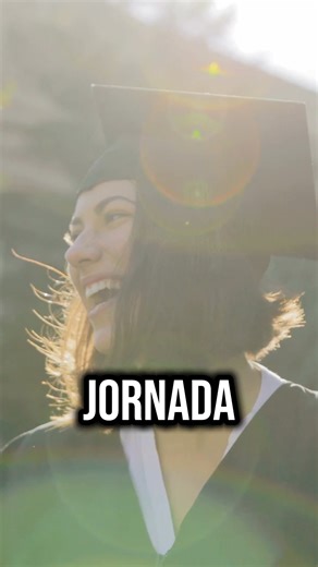 🎓 Anos de dedicação, noites de estudo e muitas conquistas merecem ficar registradas. A Dataphoto transforma sua formatura em um fotolivro 📚 incrível, para você e sua turma reviverem essa vitória para sempre. ✨ Peça já seu fotolivro de formatura personalizado e celebre essa vitória para sempre com a Dataphoto. | Dataphoto