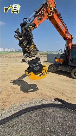 연장 부자는 역시 달라. 👍👍👍👍 #동양중공업 #엥콘 #디벨론 #굴착기 #DNG #engcon #DEVELON