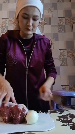 Mastering Meat Cutting Techniques in the Kitchen