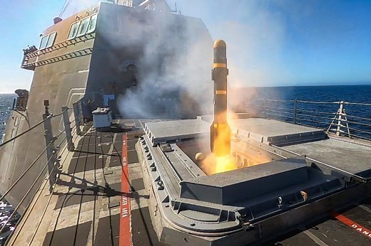 VIDEO: LCS USS Montgomery Fires Hellfire Missiles in Land Attack Test - USNI News