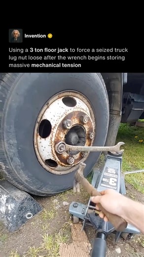 Stuck Lug Nut Trick 🔧