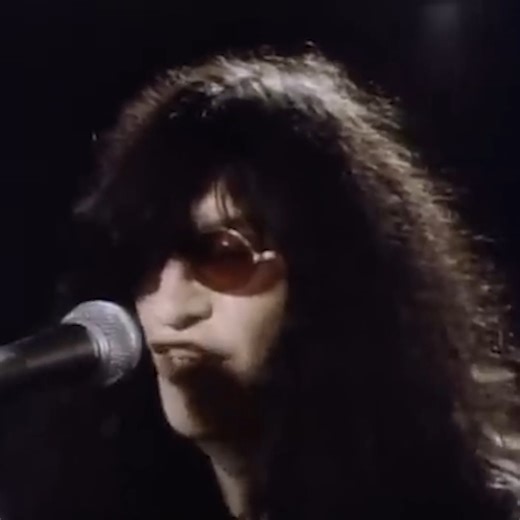 7.3M views · 25K reactions | Merry Christmas to all, and to all a good fight. | Ramones | Facebook