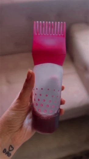 Aphrodite on Instagram: "Healthy hair doesn’t happen overnight 🌱 This DIY natural hair growth routine helped me retain length + boost shine ✨ Simple ingredients. Real results. Save it 💾 | Share it 🤍 | Follow for more natural hair tips 💆🏽‍♀️ #NaturalHairCare #HairGrowthTips #DIYHairRoutine #HealthyHairJourney #BlackHairCare"