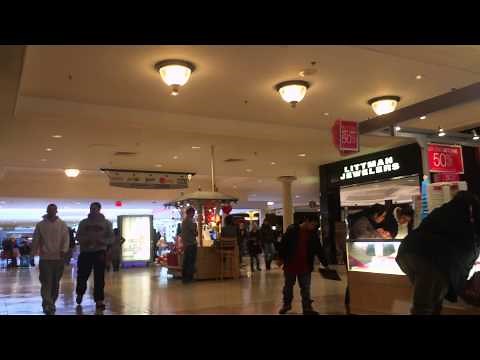 How to Pick Up Girls at the Mall FAST