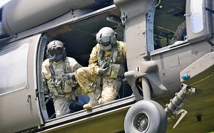 UH-60 Black Hawk吊载作业训练_哔哩哔哩_bilibili