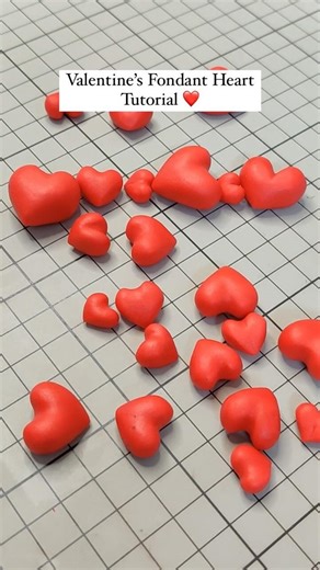 19K views · 23 reactions | Watch as this Fondant Heart comes to life ♥️ It’s a must-try trick for your next cake or cupcake project! Save this reel for later and tag us when you try it out! Video credit: @parrejat_baked_memories #FondantHack #CakeDecoratingTips #valentinesdaycake #anniversarycake #cakelove #cutecake #heartcake #fondanthearts #fondantcake #valentineday | ebake.in | Facebook