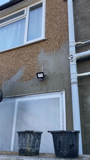 #rendering #pebbledashing #pebbledash #render #sandandcement