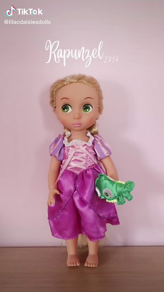 my Disney Animator doll collection 💗 #agig #agigphotojoy #joy2everygirl #dollphotography #dollstagram #dollcollection #toycollector #toycollection #worldprincessweek #princessweek #disneyprincess #princess #princesscostume #princessaesthetic #rapunzel #tangled #ariel #littlemermaid #pocahontas #belle #beautyandthebeast #cinderella #disneyanimator #disneyanimators #disneyanimatordoll #disneyanimatordolls #disneyanimatorscollection #disneydolls #princessdoll #disneyfilms