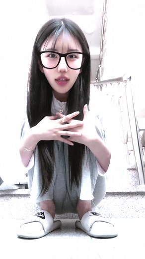 나 여자 맞다고! 유나 도끼자국의 진실