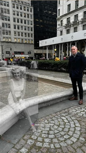 Wait for it! “In Her 👠!” My recent trip to New York found me in many Marilyn Monroe locations, including Pulitzer Fountain, located right in front of the @theplazahotel which is one of the city’s most famous and glamorous hotels. This photo of Marilyn was taken by photographer and friend, Sam Shaw. He accompanied Marilyn and then husband Arthur Miller as they shopped and saw the sites one day in Manhattan. @samshawphoto Be sure to follow for more “In Her 👠!” moments. There are many more to com