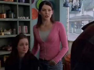 Gilmore Girls Pilot - First Scene