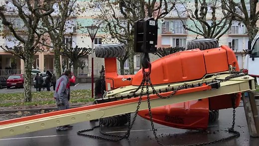LE CREUSOT : Un blessé dans la chute d'une nacelle