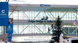 La manette adaptative compatible PC et #XboxOne est enfin disponible : http://msfr.so/uvBXts Une manette conçue pour les joueurs en situation de handicap et compatible avec un grand nombre de périphériques. Découvrez ce nouveau contrôleur en vidéo. | Xbox FR