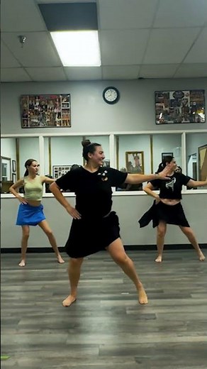Vahine Tahiti Dance Combo #polynesiancluboffresno #dancestudio #oritahitidance