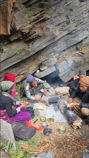 Poor but Happy Organic Food & Simple Life in a Remote Himalayan Village #mountainlife #happiness