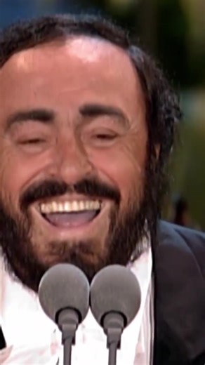 Emotional Performance by Luciano Pavarotti
