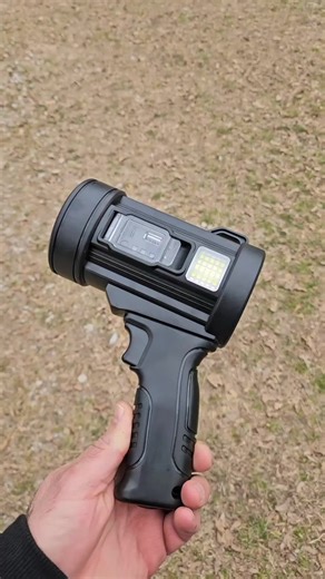 1000000 Lumens spotlight. Super lightweight and easy to use. #creatorsearchinsights