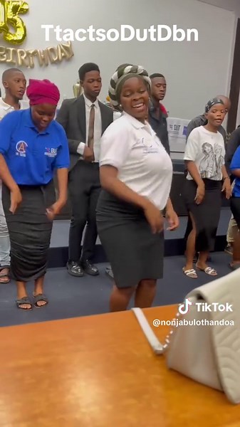 Ngiyabuyela eBhayibhileni: Indaba yothando