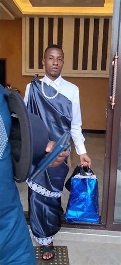 Banyarwanda introduction Tinnah introduces Nickson,in Rwanda