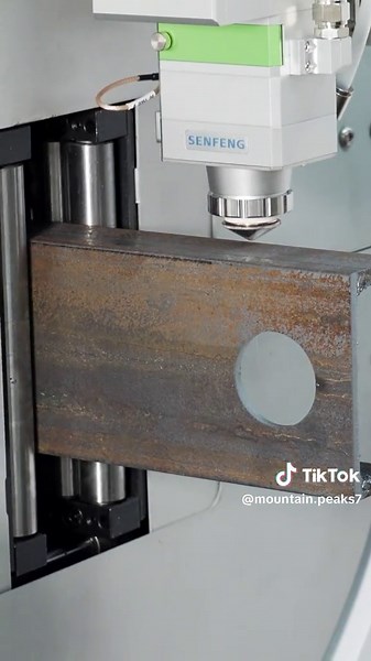 Laser cutting machine, welcome to visit the factory,