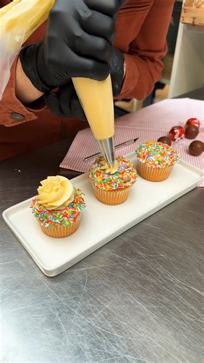 Disco Ball Cupcakes! These cupcakes are ready to boogie ✨🧁 | Chefclub Ireland