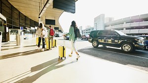 Airport shuttle company abruptly shuts down - traveler refunds could take months