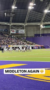 IAN MIDDLETON AGAIN 😤 Middleton for Dowling cruises in on another TD run to put the Maroons up 17-3 with 7 minutes left in the 3rd quarter! Video coverage powered by Louie Wickett - Mortgage Lender - NMLS #1212160 #iafootball X #iahsfb | IAfootball