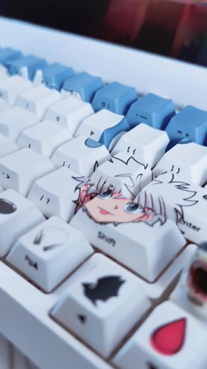 look at him ⌨️👻❄️🦇🥷🏻🎌🩸🕳️ . . . . . #mechanicalkeyboard #keyboard #mechanicalkeyboards #keycaps #customkeyboard #gamingkeyboard #pcgaming #gaming #geekhack #artisankeycaps #keycap #cherrymx #keyboards #gamingsetup #artisankeycap #pcsetup #desksetup #customkeycaps #designyourkeycaps #fyp #foryou #creative