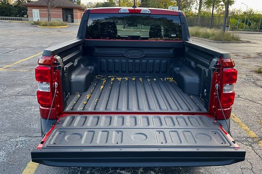 Up Close With the 2022 Ford Maverick’s Cargo Bed | Cars.com