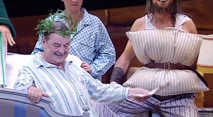 La Belle Hélène (Act 1) - Jacques Offenbach (Felicity Lott; Marc Minkowski; Les Musiciens du Louvre) – смотреть видео онлайн в Моем Мире | Vassil Vassilev