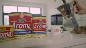 Café Aroma Decaf Dark Roast Espresso Ground Coffee, Authentic Cuban Style Coffee, Vacuum Sealed, 8.8oz, Perfect for Hot and Iced Coffee, 1-Pack