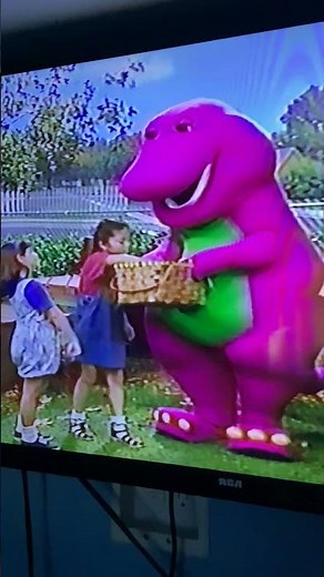 Barney & Friends Moments - Barney Eats a Peanut Butter Sandwich