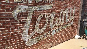 New smartphone app Towny offers Springfield 'deals, rewards and cash back'