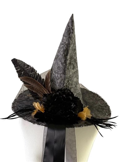 Black Floral Witch Headpiece With Feathers – Gothic Woodland Witch, Dark Cottagecore Costume, Elegant Headwear - Etsy