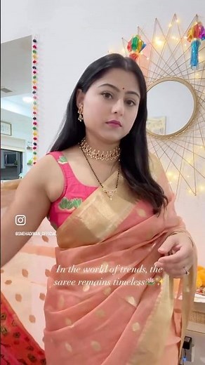 कशी वाटतीये आहोंनी घेतलेली साडी ? 🌸✨ #marathishorts #viralvideo #indianmomincalifornia #sareelove