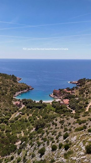 Dubovica Beach – Hvar Island💙 Dubovica is located about a 10-minute drive from Hvar Town and is one of the island’s most well-known bays. From the roadside parking area above, a 15–20 minute descent leads down to the beach; alternatively, you can arrive directly by boat or water taxi from Hvar. There is a small, seasonally open restaurant right on the beach. Pebble shoreline and a calm atmosphere make it ideal for a relaxed day by the sea. Discover Dubovica – and over 1,000 more beautiful beach