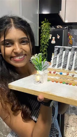 Hinthu Mathiyazhgan on Instagram: "Merry Christmas❤️🎄 #hinthukitchen #fyppppppppppppppppppppppp #merrychristmas #fypシ #christmashouse"