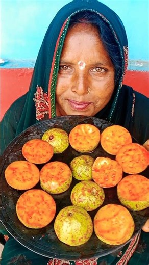 Guava Chaat Recipe Amoorud recipe Palak Pakoda Recipe#guavachaat#palakpakoda#paneerrecipe#food#yt20