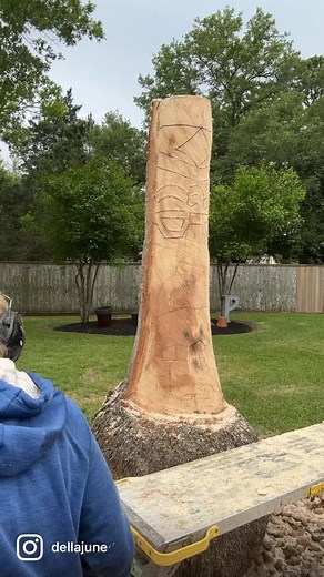 4.3K views · 175 reactions | A palm tiki I carved with a rootball beard️ | Della Meredith Chainsaw Carvings | Facebook