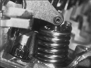 Valve Spring Dynamics Movie - The Enterprise Edition of Engine Analyzer Pro lets you enter details about the valve spring(s) you are using. It will actually import files from the Spring Wiz discussed in Item 1. It will then run the spring(s) in the Engine Analyzer Pro's valve train dynamics model and see what the springs are doing, if they are going into resonance, allowing the valve train to go out of control, etc. The Enterprise Pro's calculations are much more detailed than the simple Spring 